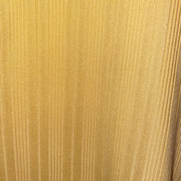 Yellow short sleeve shirt - Picture 5 of 5